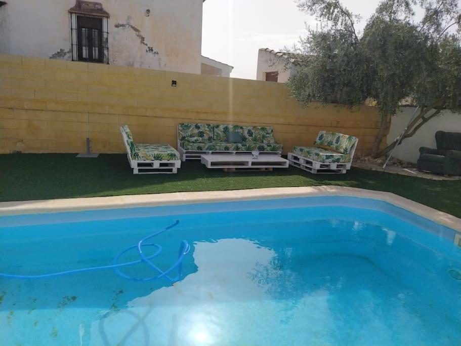 Agradable Casa Con Piscina En La Serrania. Арриате Экстерьер фото